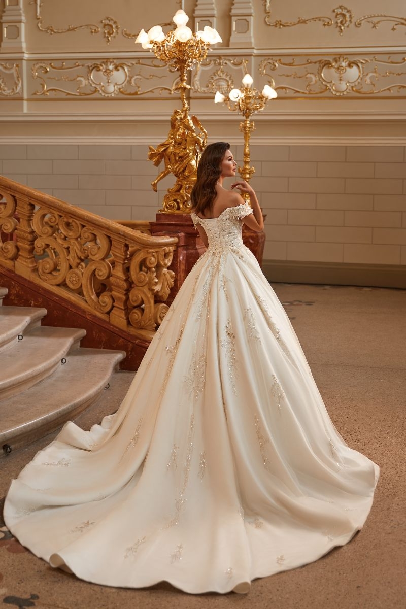 Anna Sposa Azer