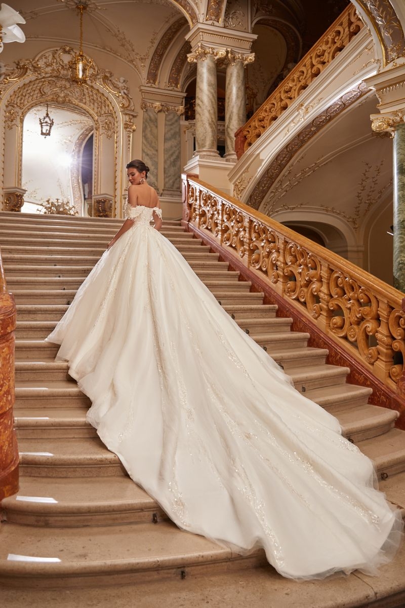 Anna Sposa Yunis