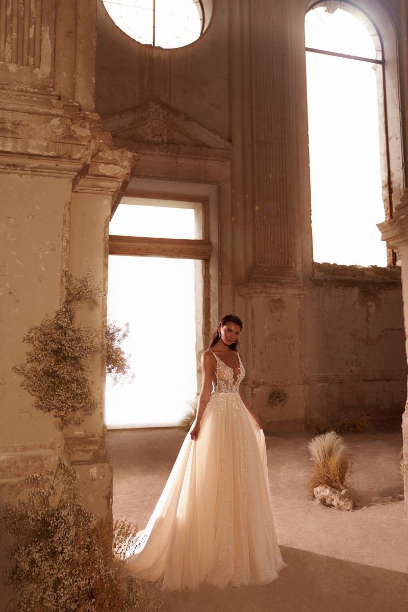 Anna Sposa AZARIA 