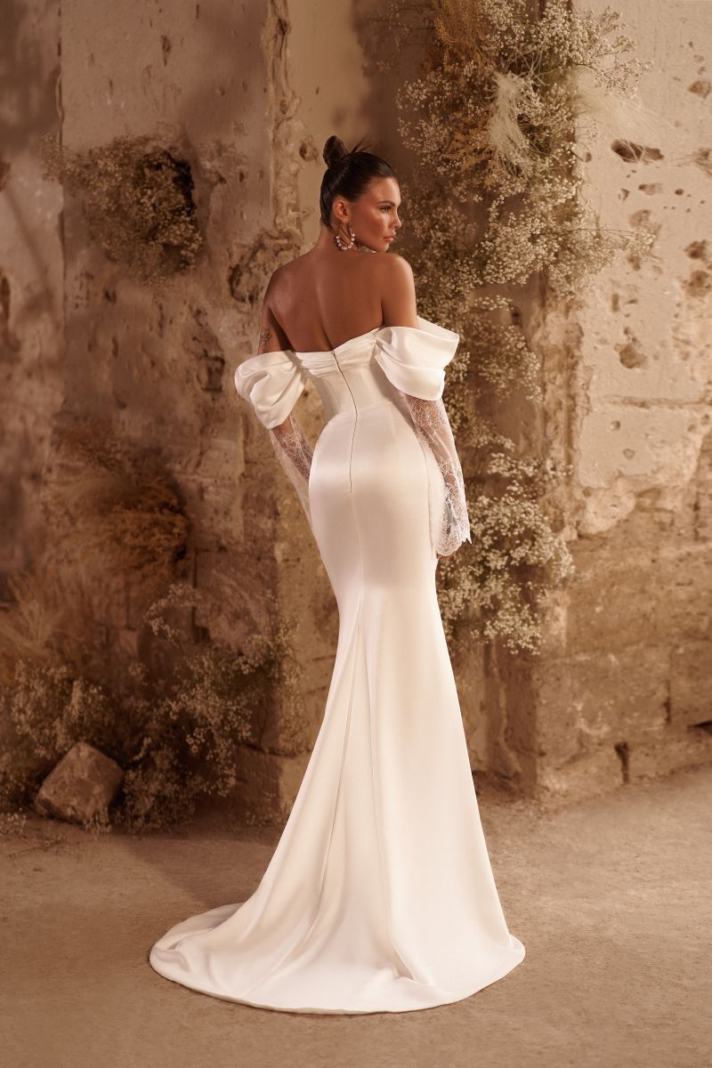 Anna Sposa KORONA