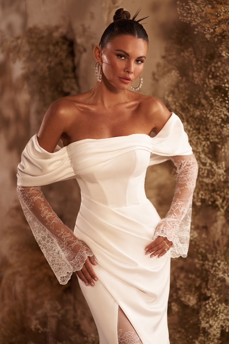 Anna Sposa KORONA