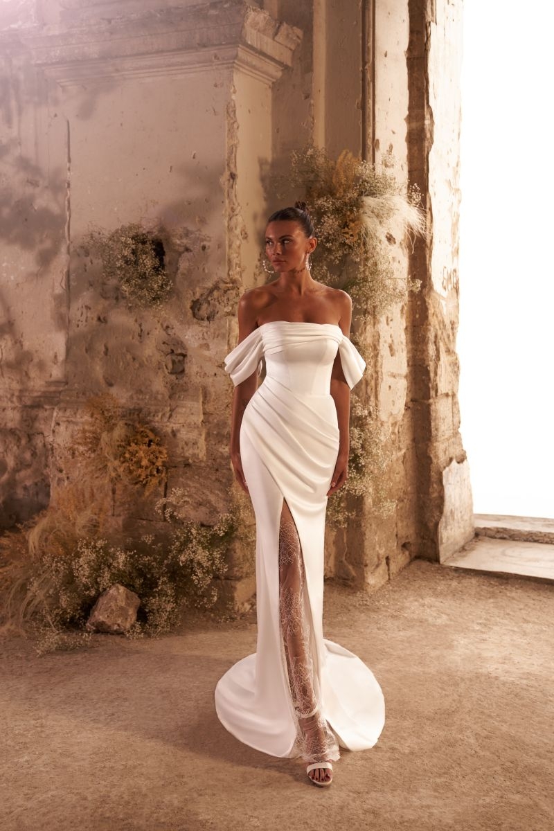 Anna Sposa KORONA