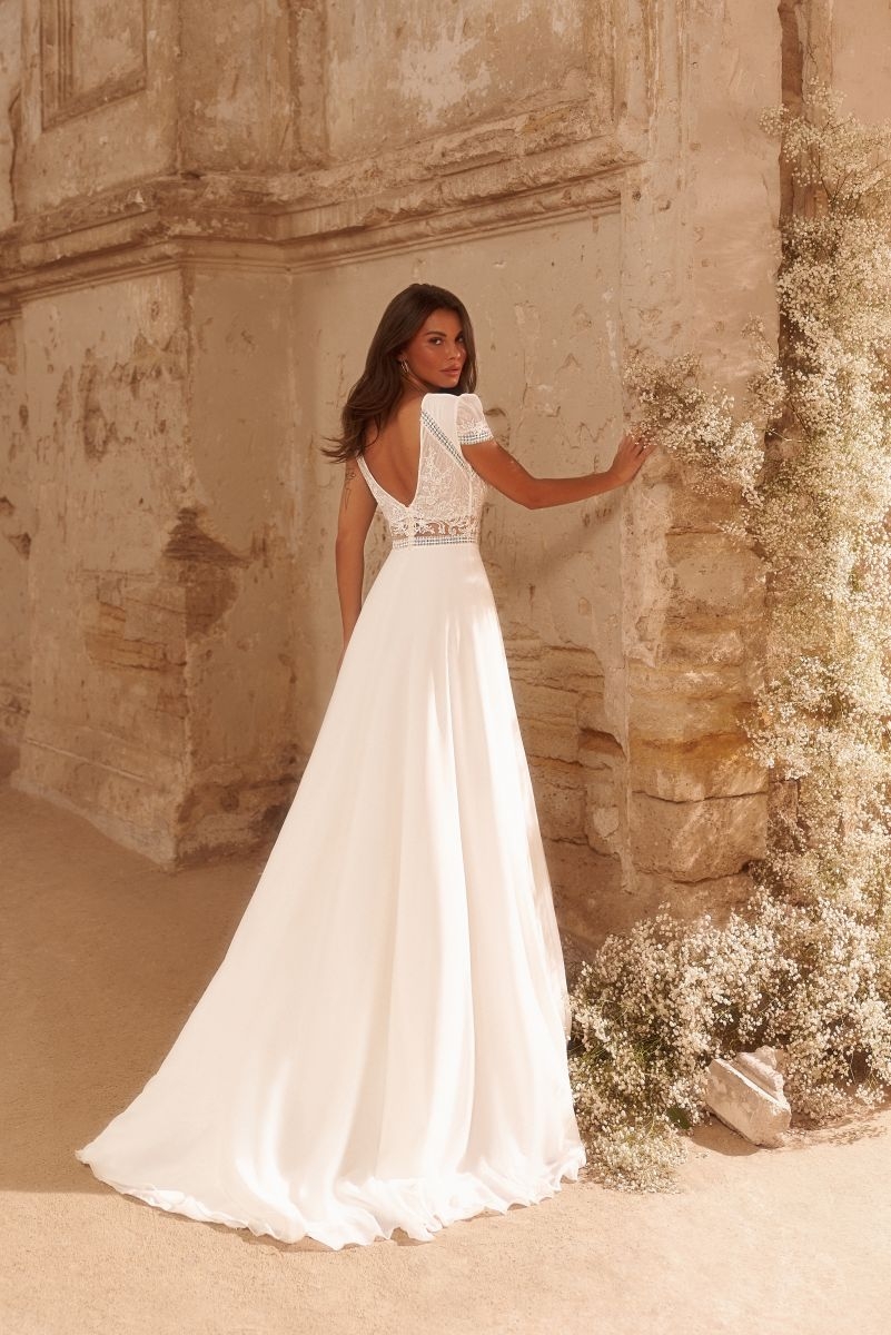 Anna Sposa SANYA