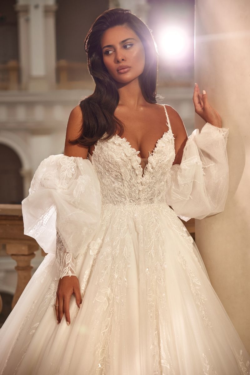 Anna Sposa LYUSAYANN