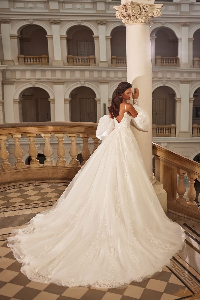Anna Sposa LYUSAYANN
