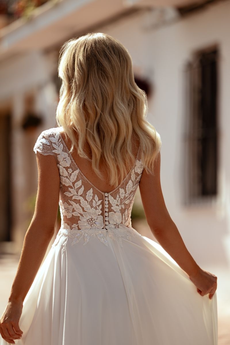 Anna Sposa SYULI