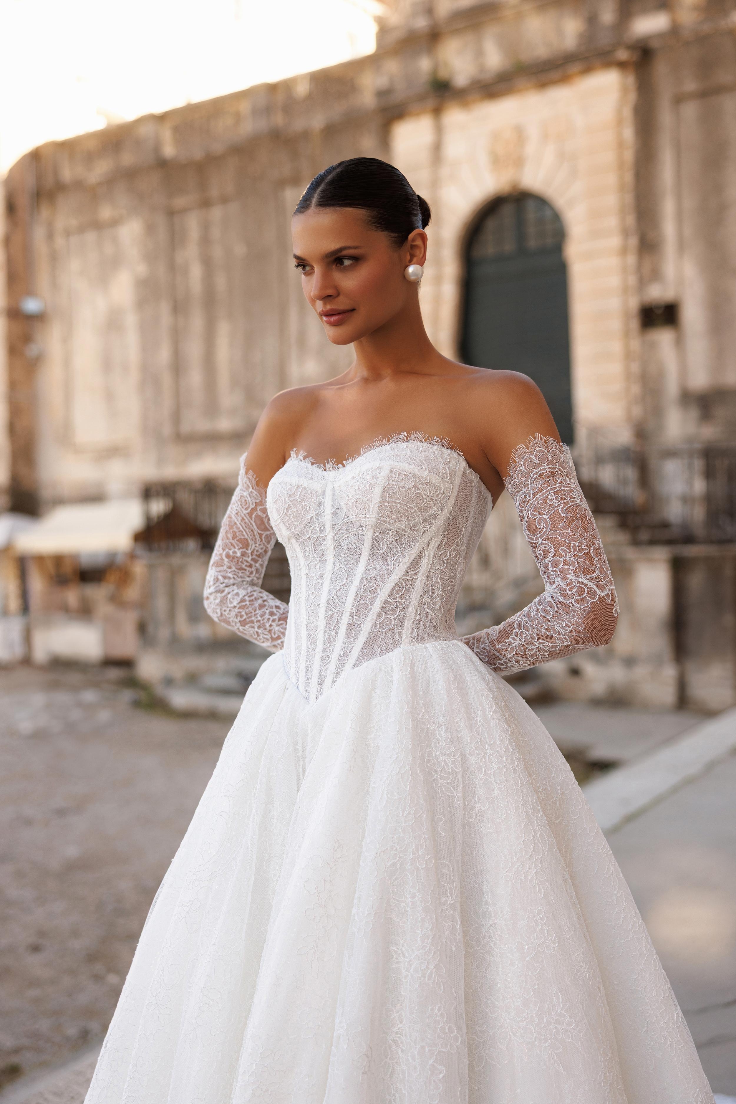 Lana Grace Bridal Fiona
