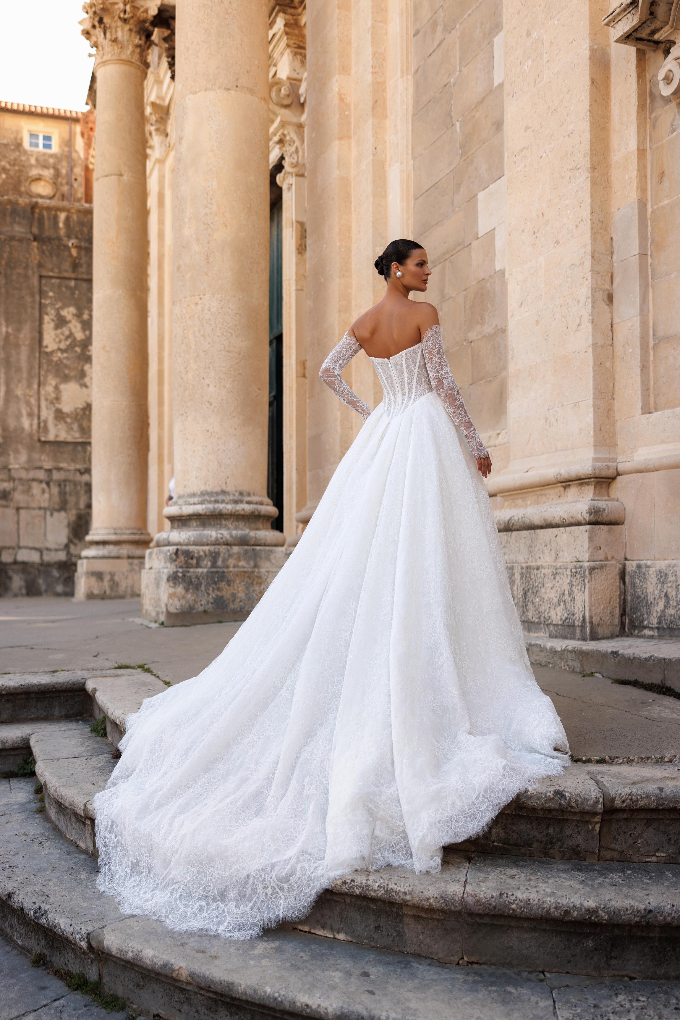 Lana Grace Bridal Fiona