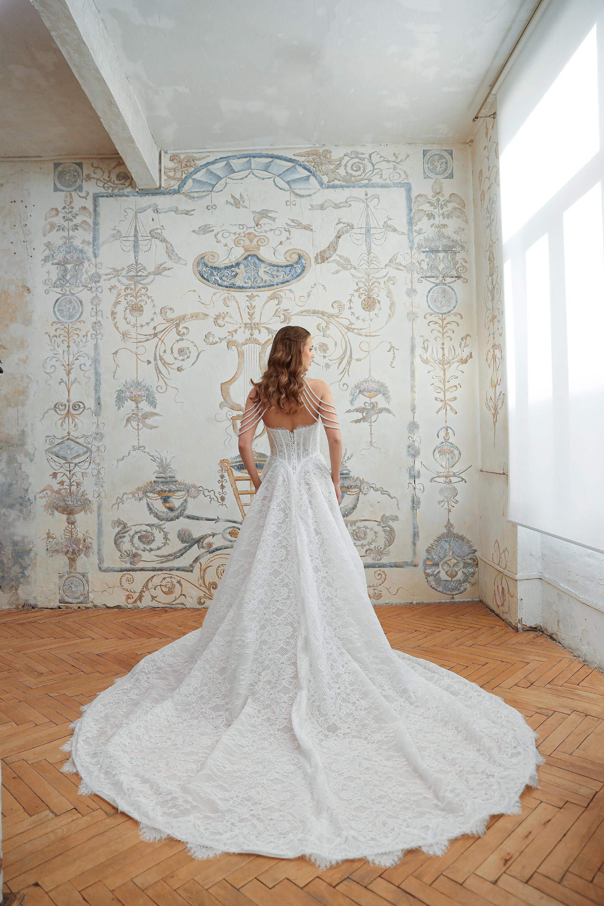 White Angel Elvina