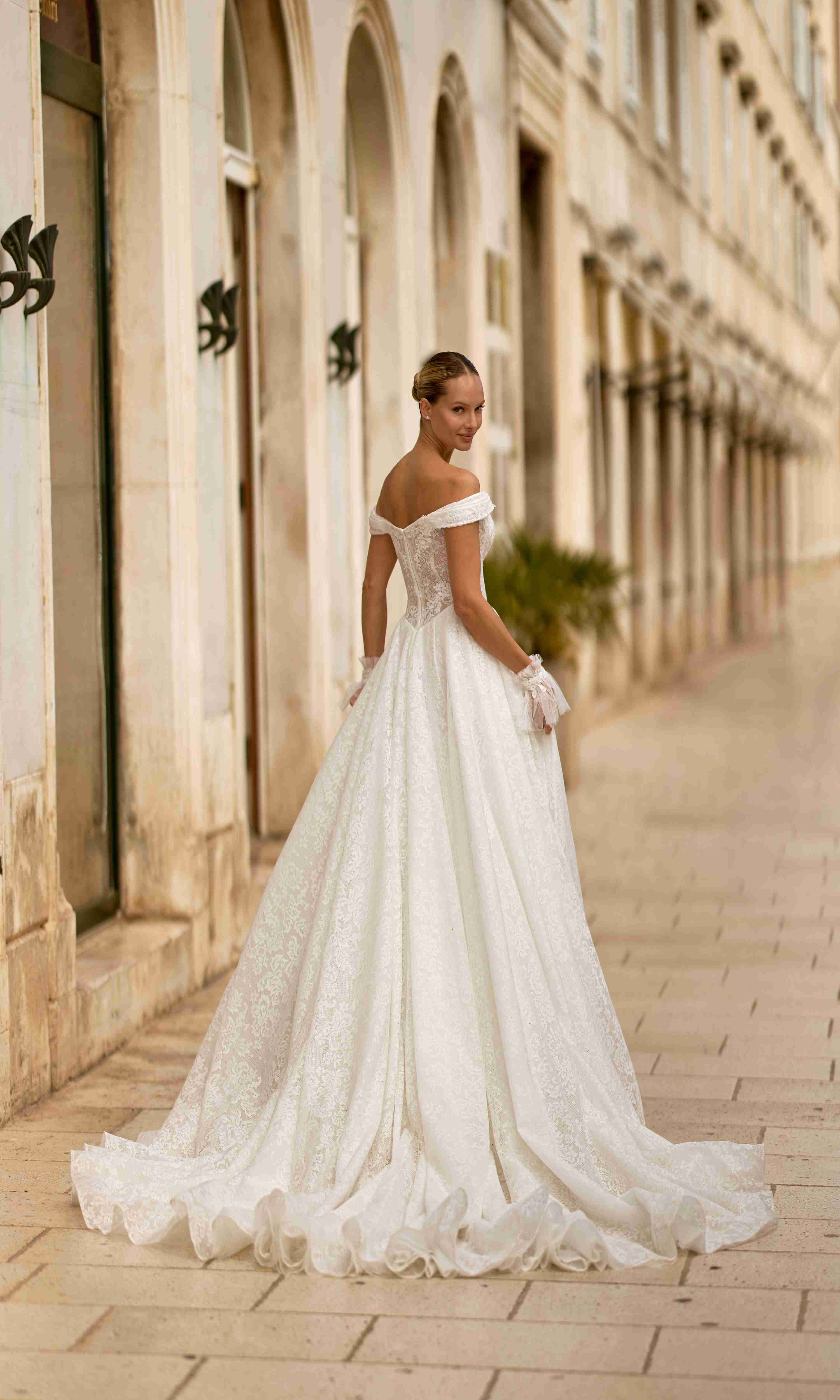 Lana Grace Bridal Dacota