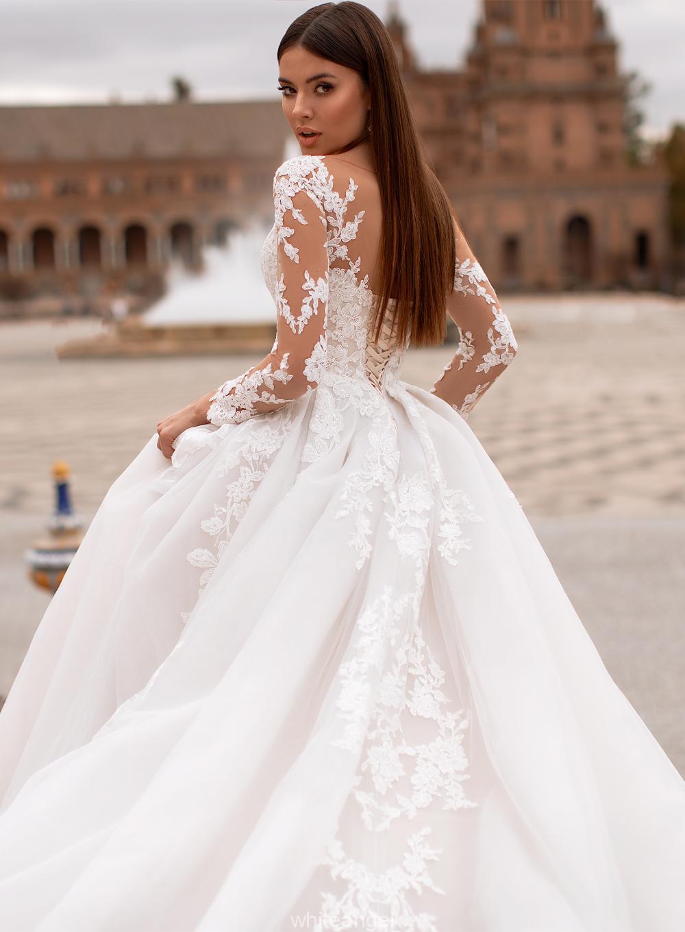 Nora Naviano Cecilia 21015